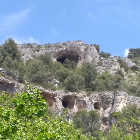Maison Au Coeur De Fontaine De Vaucluse, Nichee Sur Le Rocher Et Surplombant La Sorgue 외부 사진
