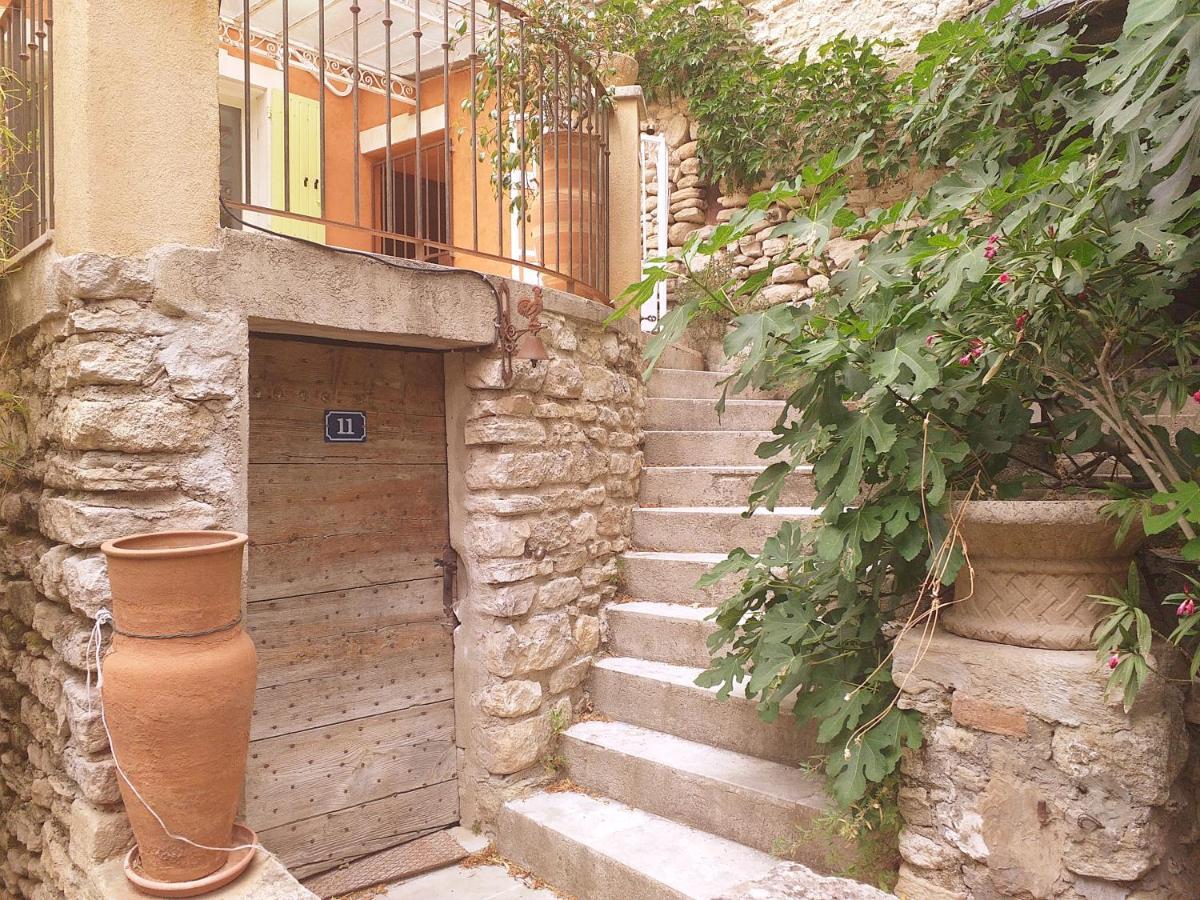 Maison Au Coeur De Fontaine De Vaucluse, Nichee Sur Le Rocher Et Surplombant La Sorgue 외부 사진