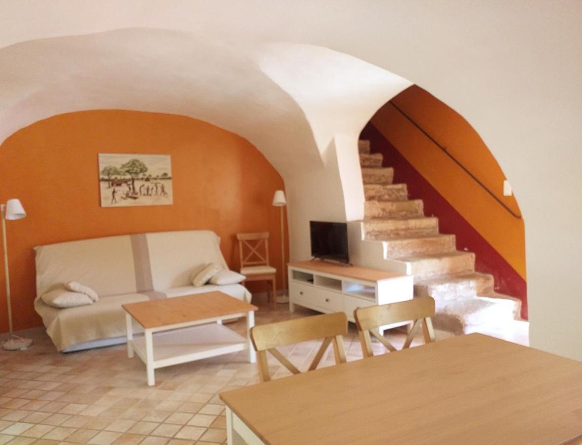Maison Au Coeur De Fontaine De Vaucluse, Nichee Sur Le Rocher Et Surplombant La Sorgue 외부 사진